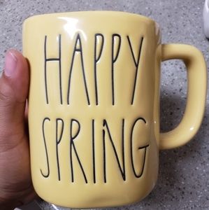 Rae Dunn HAPPY SPRING YELLOW🌻